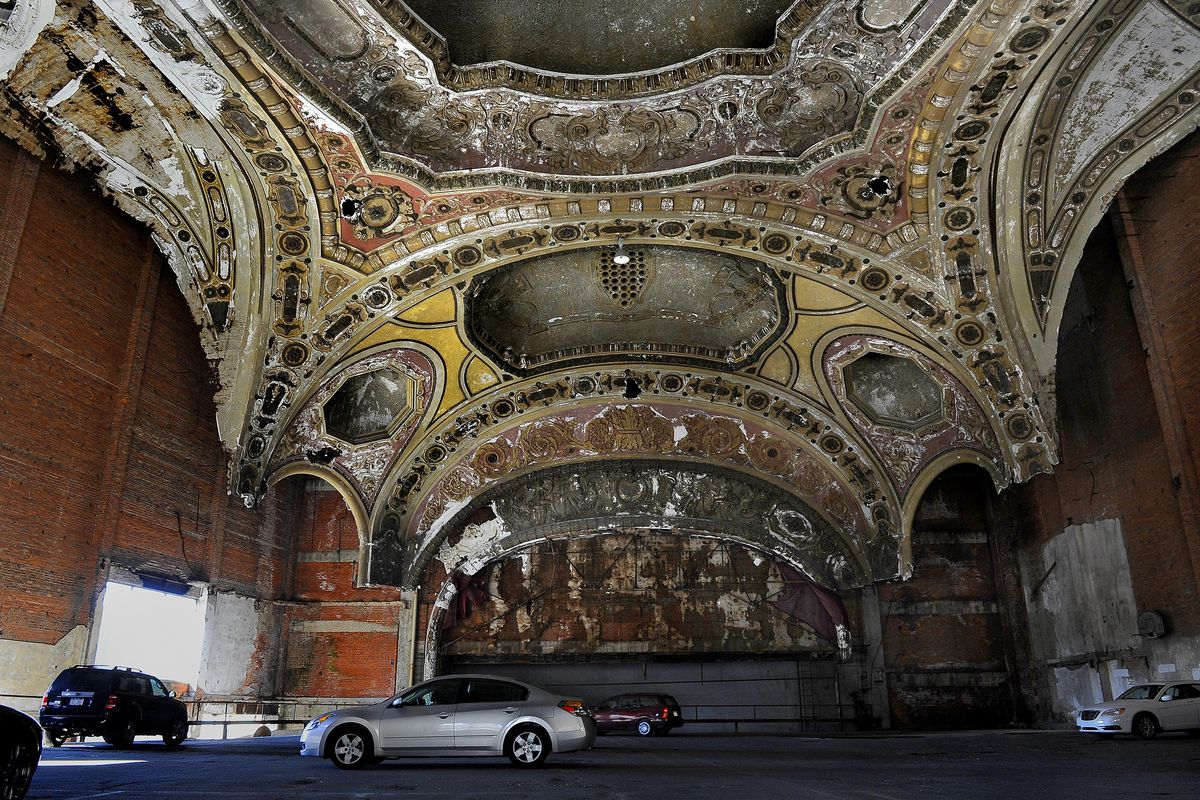 Detroit's Michigan Theatre named one country's coolest parking structures -  Curbed Detroit