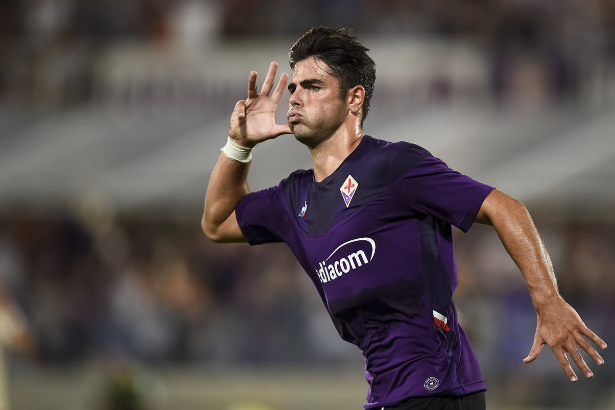 Riccardo Sottil of ACF Fiorentina celebrates after scoring a...