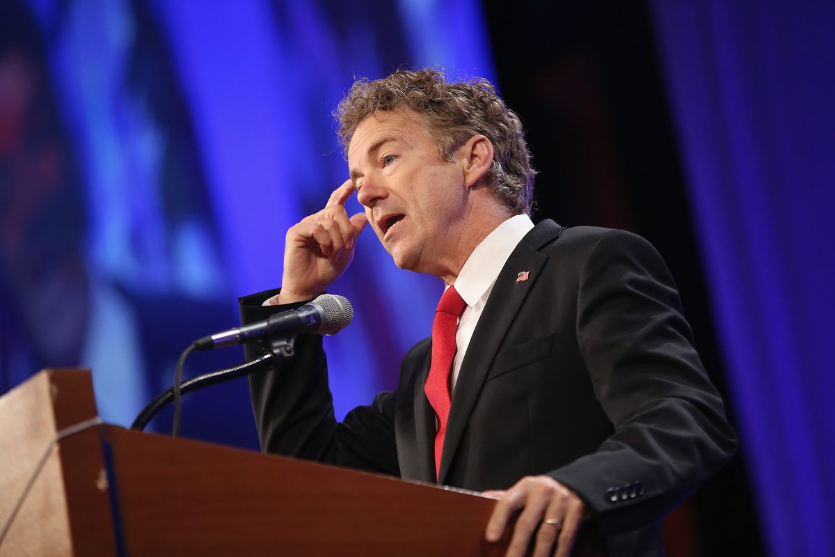 Senator Rand Paul (R-KY) speaks to guests gathered for the Republican Party of Iowa's Lincoln Dinner at the Iowa Events Center on May 16, 2015 in Des Moines, Iowa.
