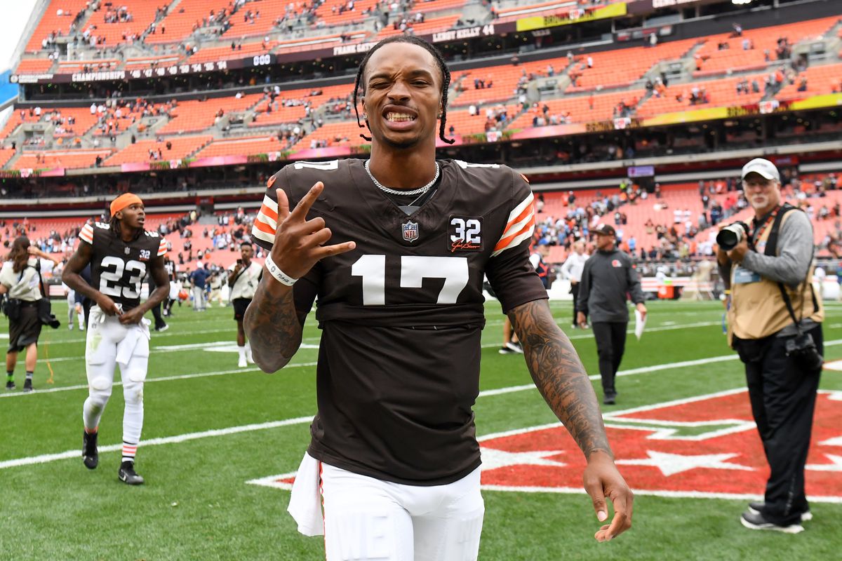 Dorian Thompson-Robinson #17 of the Cleveland Browns celebrates the team’s 27-3 win over the Tennessee Titans at Cleveland Browns Stadium on September 24, 2023 in Cleveland, Ohio.
