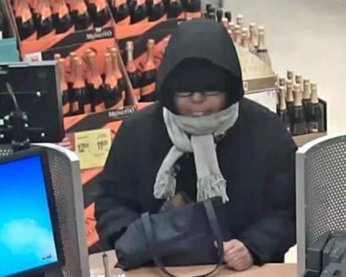 Surveillance image of the woman suspected of robbing a TCF Bank branch on Dec. 31, 2018, at 7525 W. Lake St. in River Forest. | FBI