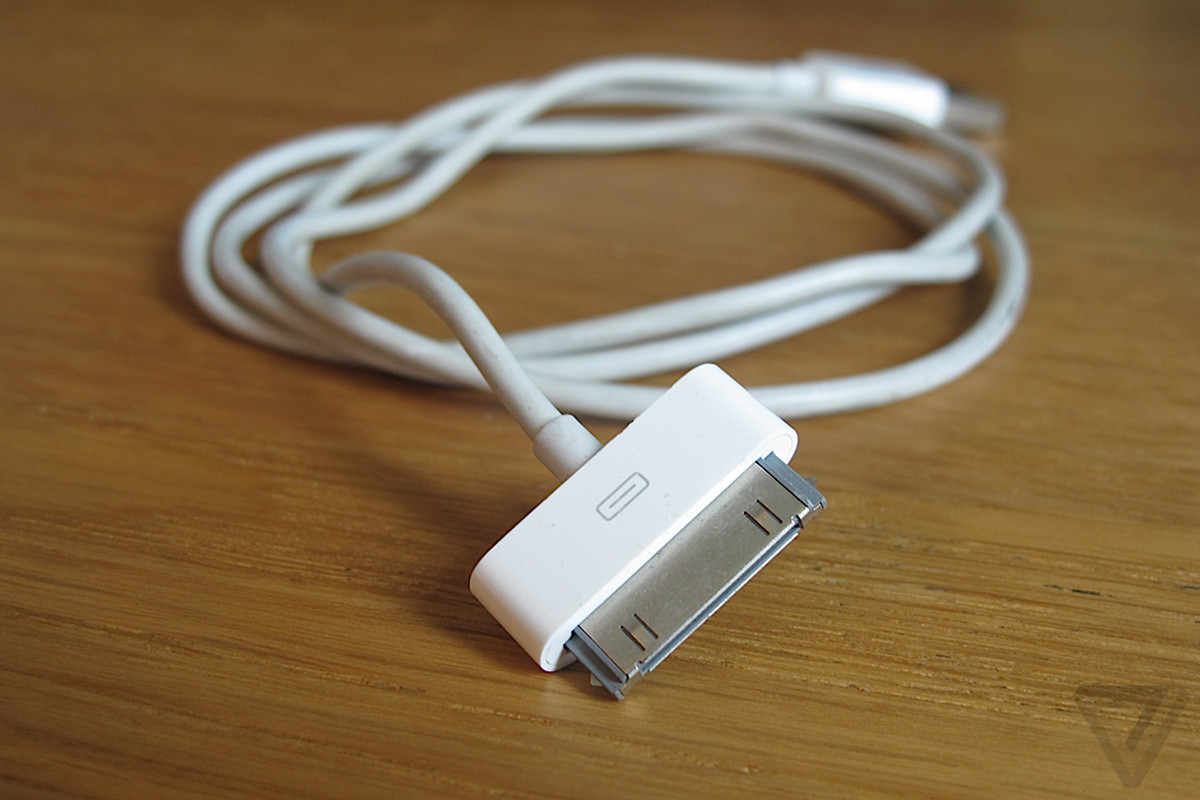 Apple 30-pin to USB cable 