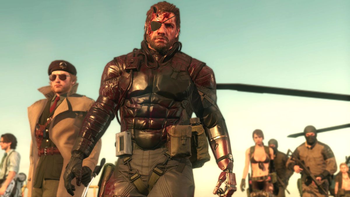 Bloody snake and his allies walk toward the camera in Metal Gear Solid 5: The Phantom Pain 