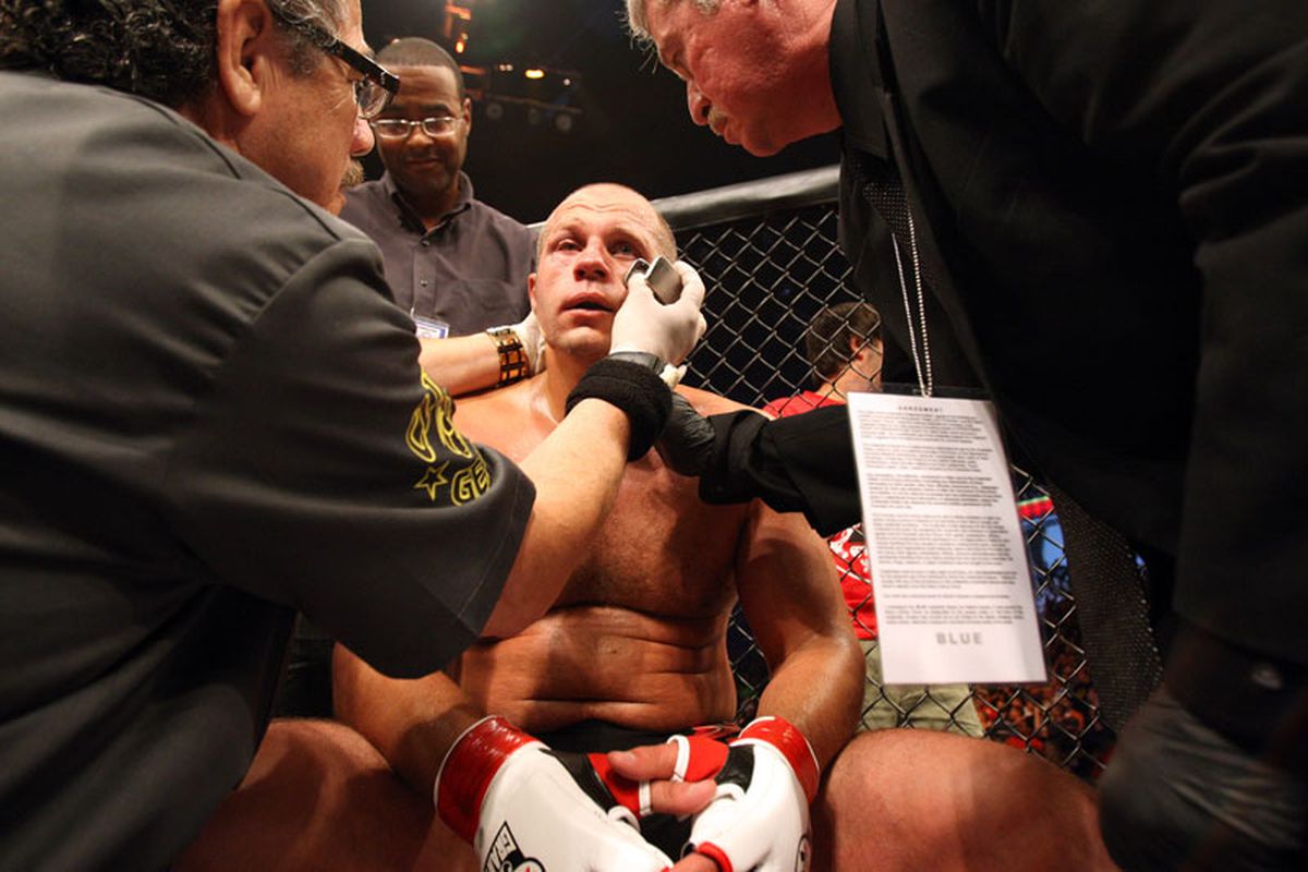 <em>Is this how Fedor will be remembered? </em>
HOFFMAN ESTATES, IL – JULY 30, 2011: Strikeforce and M-1 Global: Fedor vs. Henderson event at Sears Centre Arena. Photos by Josh Hedges/Forza LLC/Forza LLC via Getty Images)