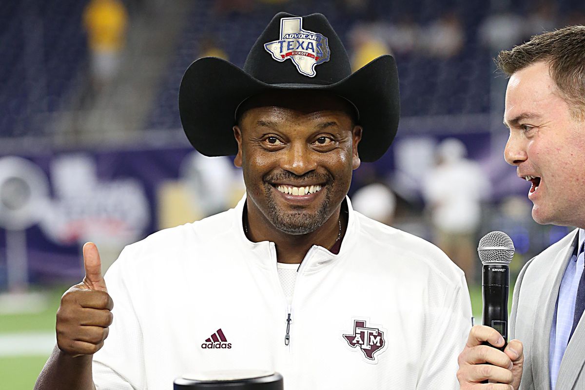 Kevin Sumlin glances at all the recruits sliding into his DMs. 
