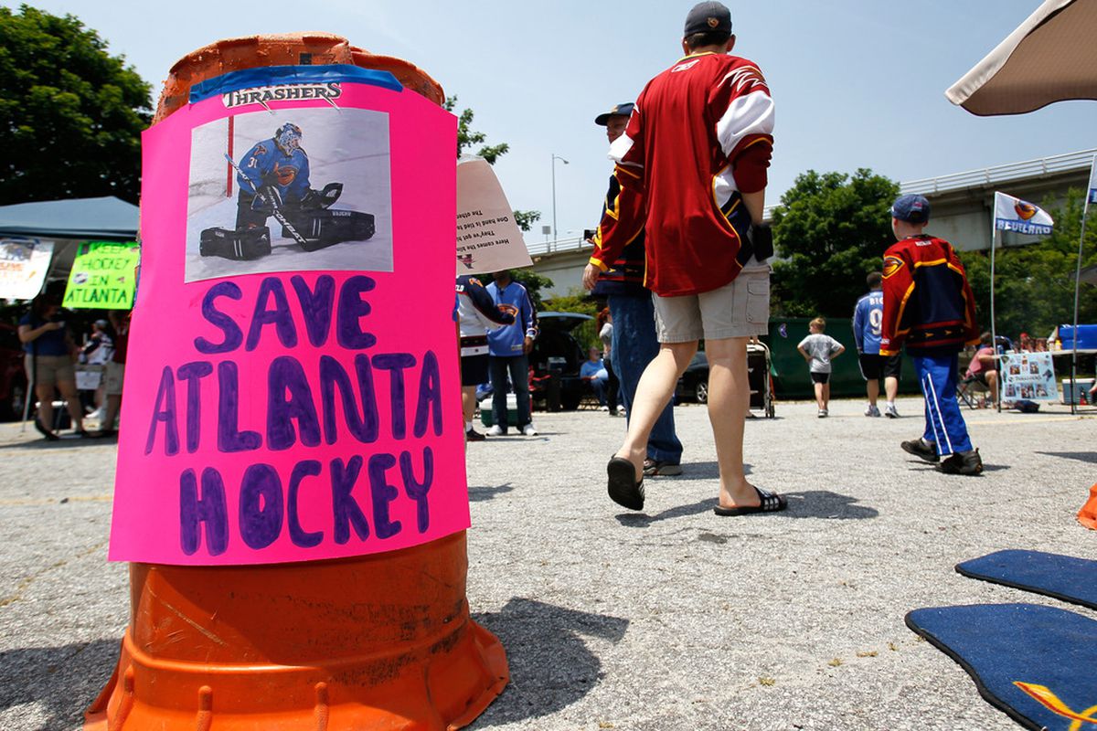 ATLANTA, GA - MAY 21:  Fans rally outside Philips Arena to keep the Atlanta Thrashers based in Atlanta on May 21, 2011 in Atlanta, Georgia.  It has been reported the Thrashers may relocate to Winnipeg, Canada.  (Photo by Kevin C. Cox/Getty Images)