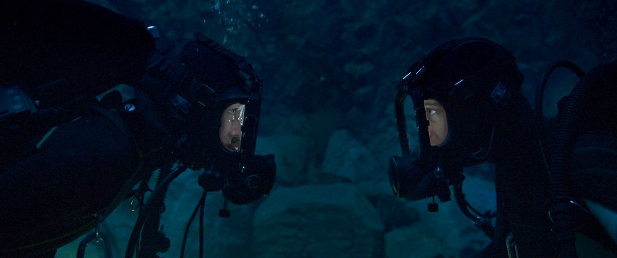 (L-R) Sophie Lowe as May and Louisa Krause as Drew in The Dive.