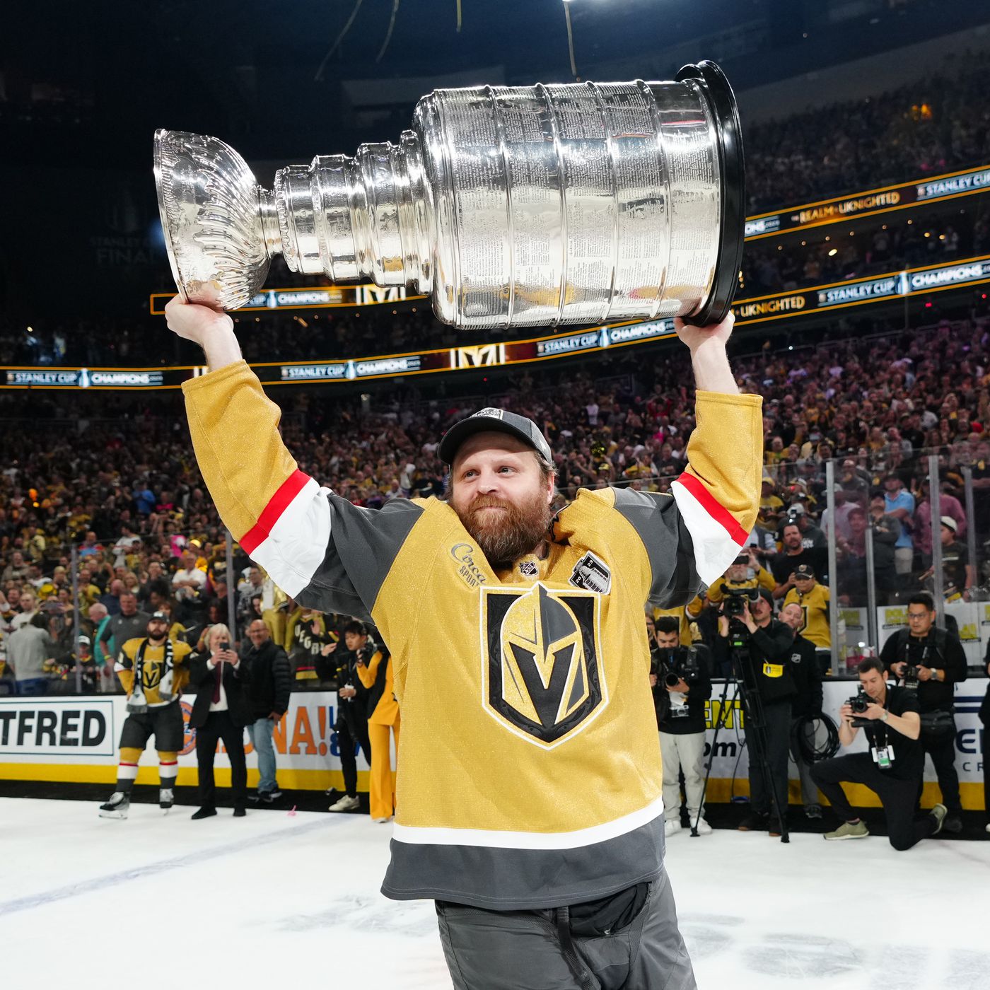 Phil Kessel is a 3x Stanley Cup champion - PensBurgh