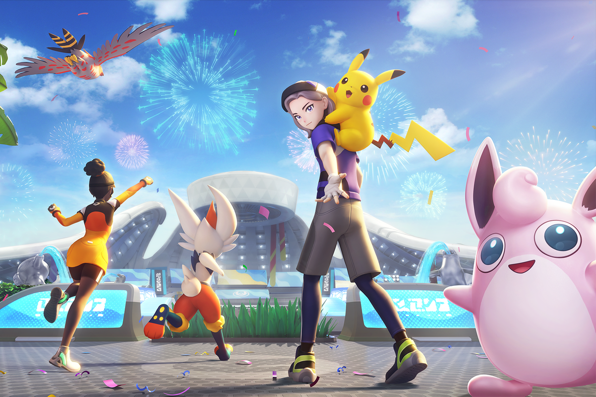 trainers walking towards a stadium in Pokemon unite