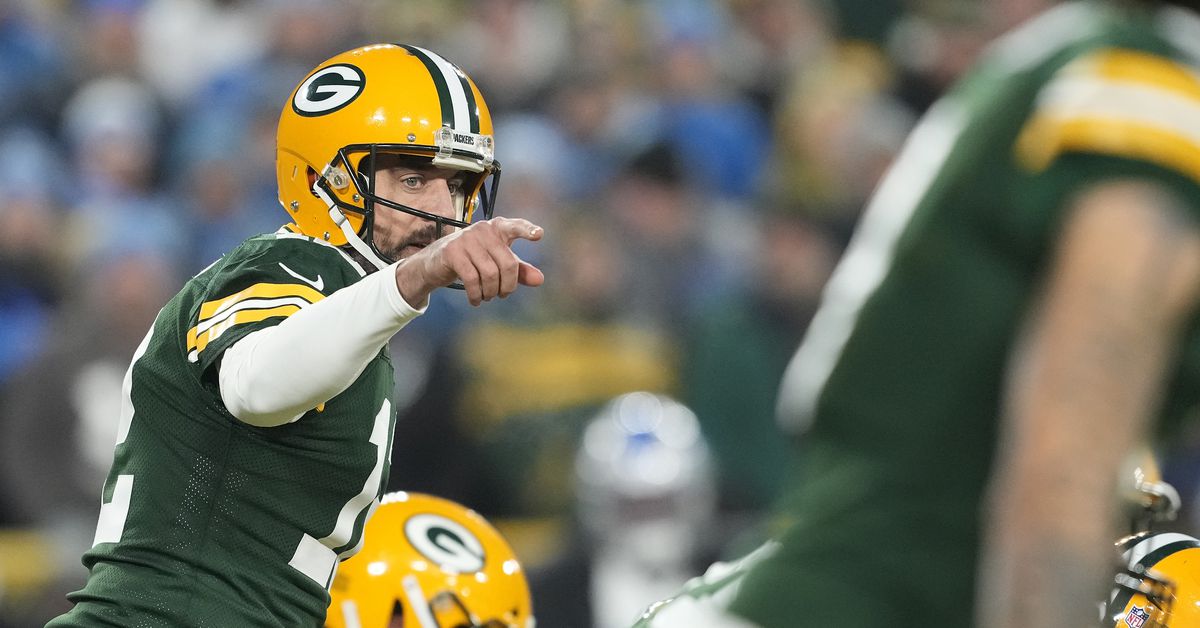 Wednesday Cheese Curds: No escaping the Aaron Rodgers news cycle