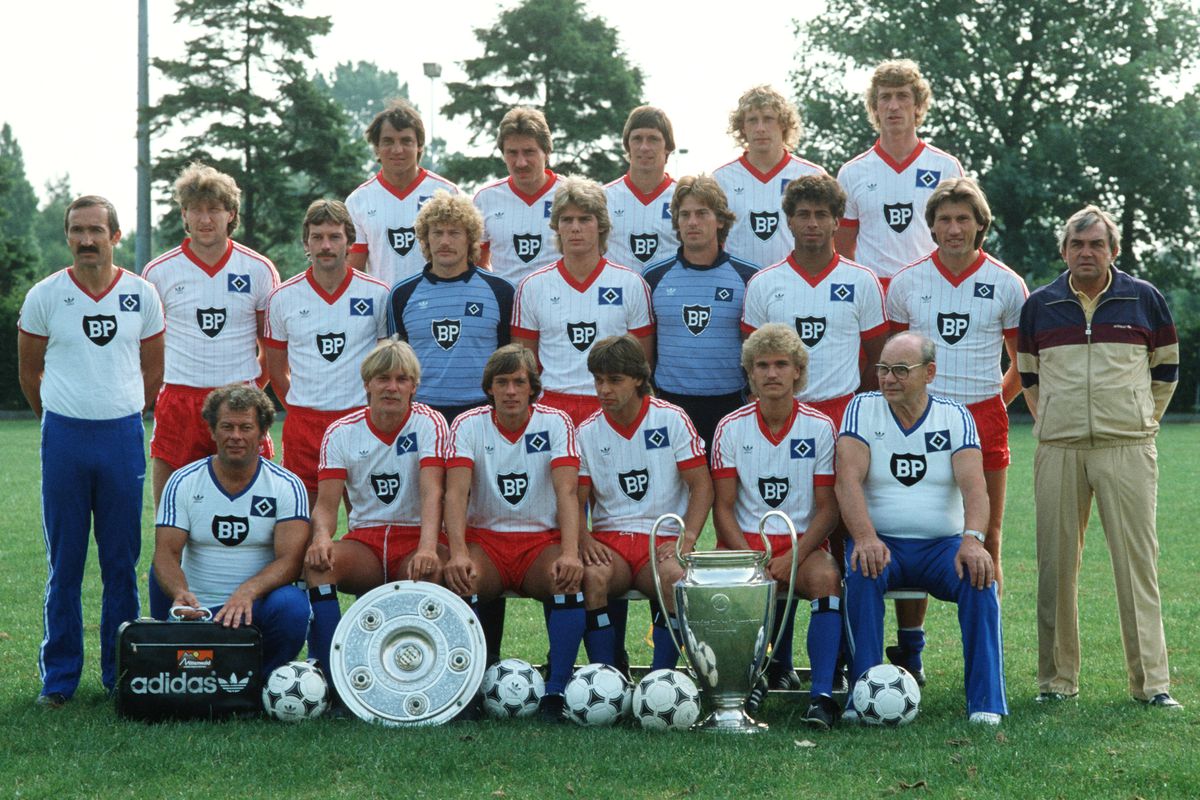 Ohlhauser on the left as HSV's assistant coach