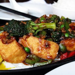Sizzling Tofu Platter at Nyonya by <a href="http://www.flickr.com/photos/wwny/11957114115/in/pool-eater">wEnDaLicious