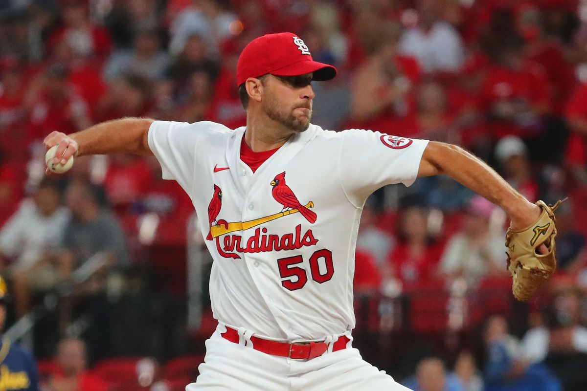 Adam Wainwright of the St. Louis Cardinals pitches against the Milwaukee Brewers in the first inning at Busch Stadium on September 28, 2021 in St Louis, Missouri.