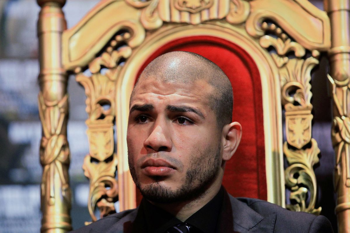 Miguel Cotto believes the time is right for him to face Floyd Mayweather. (Photo by Chris Trotman/Getty Images)