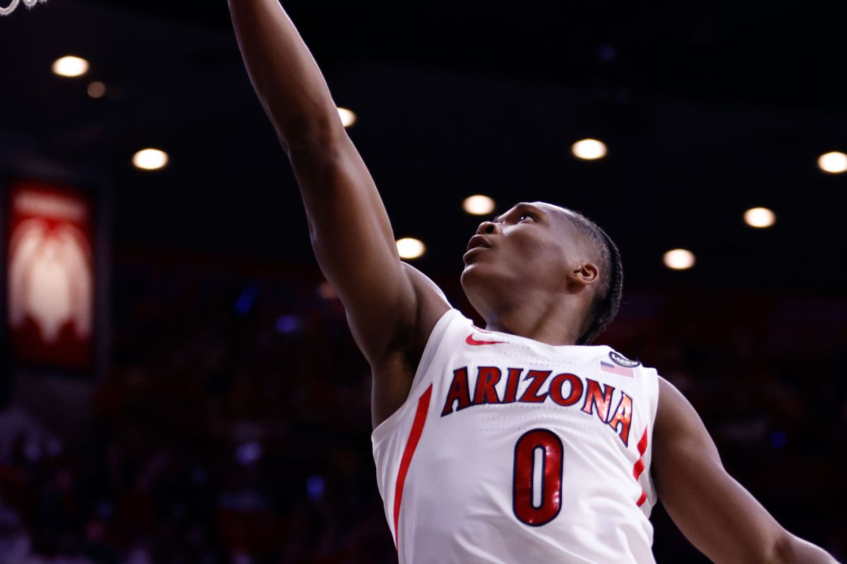 Arizona Wildcats guard Bennedict Mathurin drives to the basket during the second half against the Oregon Ducks at McKale Center.