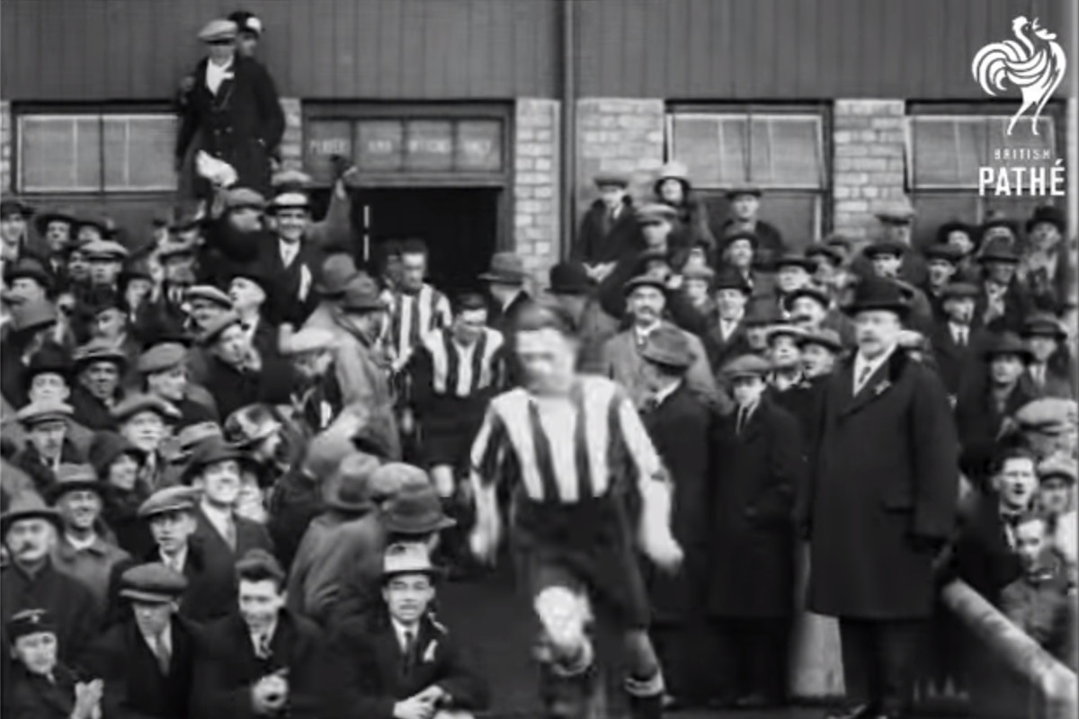 'The Cup For Cardiff (1927)' - British Pathé