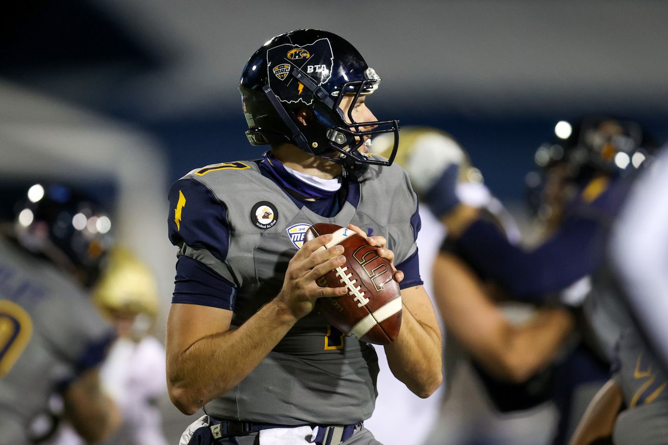 COLLEGE FOOTBALL: NOV 17 Akron at Kent State