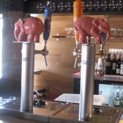 There are only four beers on tap, in keeping with the minimalist theme.
