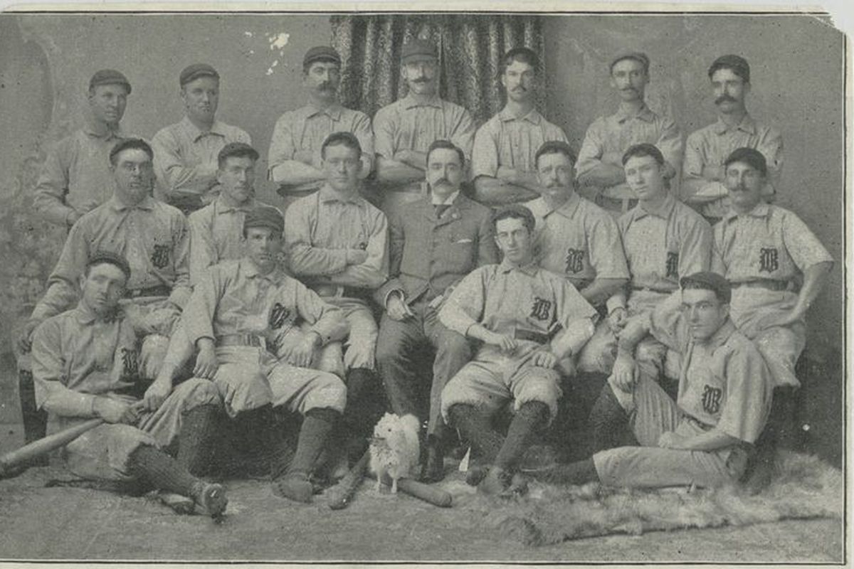 1896 Baltimore Orioles, with John McGraw (second to left) and Arlie Pond (far right) in the front row.