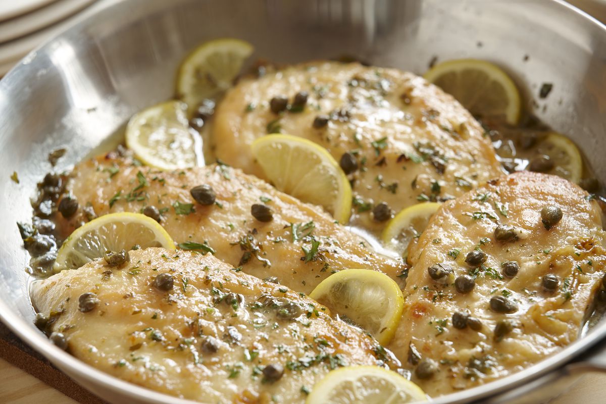 Easy-to-make chicken piccata in a skillet.