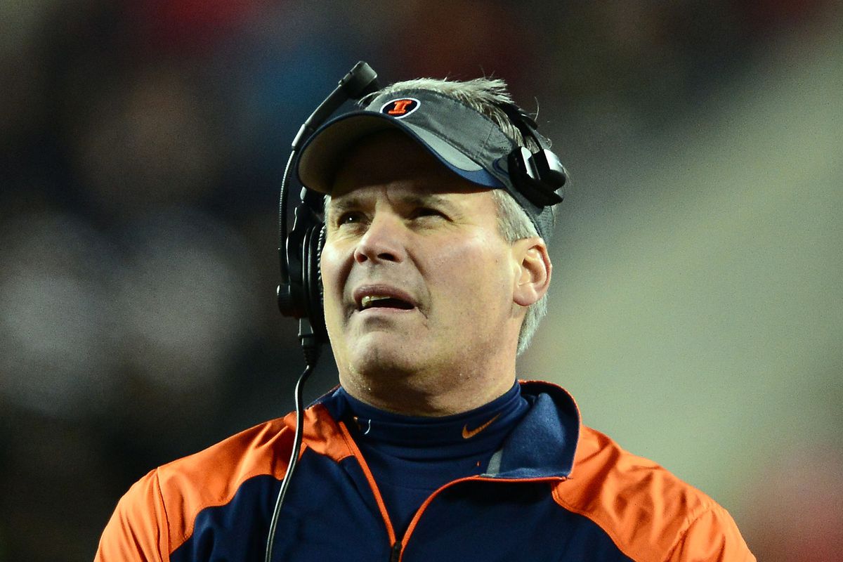 Tim Beckman watches "Too Many Cooks" for the first time.