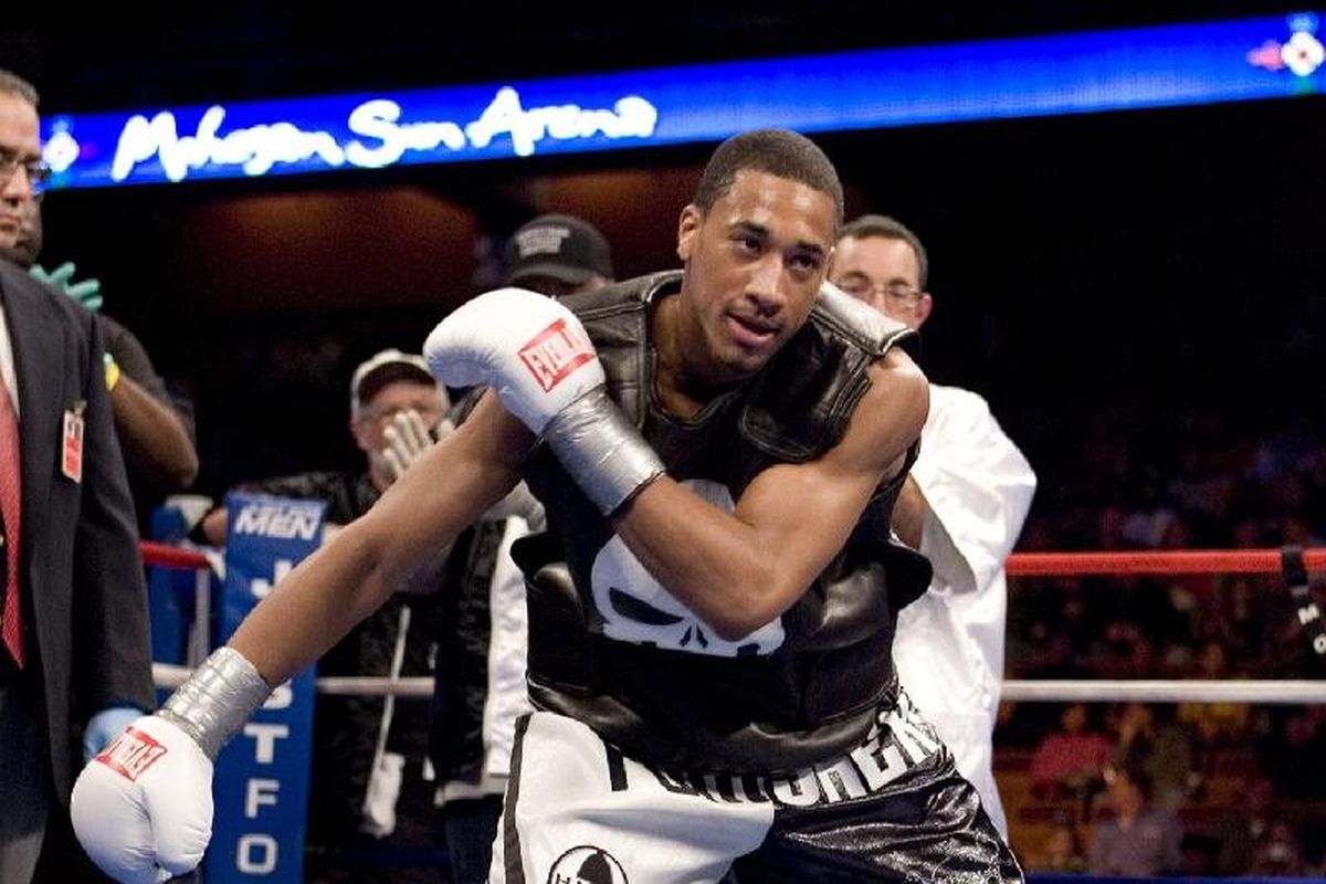 demetrius andrade (Photo by Star Boxing)