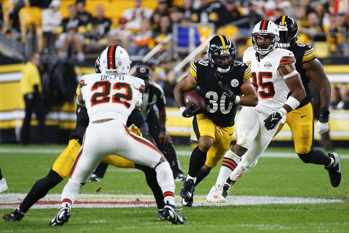 Jaylen Warren #30 of the Pittsburgh Steelers carries the ball against the Cleveland Browns during the third quarter at Acrisure Stadium on September 18, 2023 in Pittsburgh, Pennsylvania.