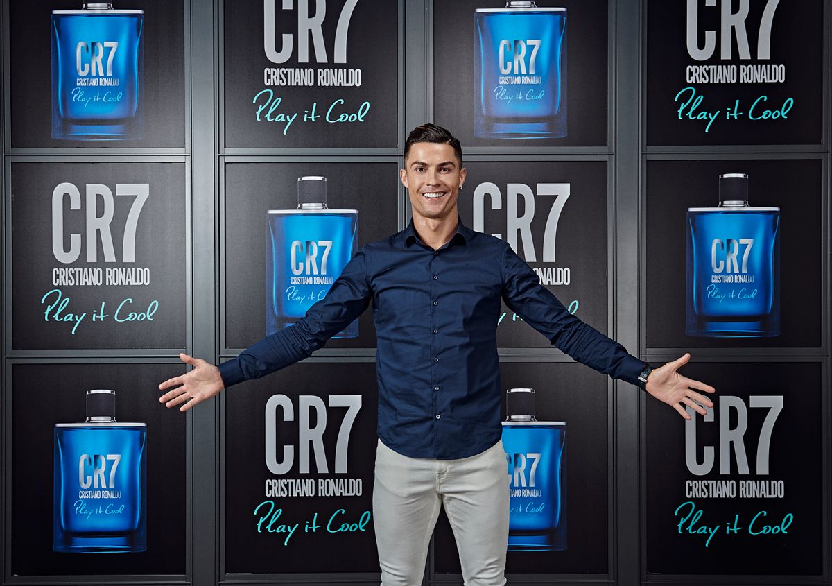 Cristiano Ronaldo hawking CR7 cologne - Juventus - Champions League