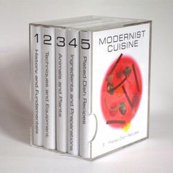 <a href="http://eater.com/archives/2011/02/04/first-look-modernist-cuisine-in-all-its-glory.php" rel="nofollow">First Look: Modernist Cuisine in All Its Glory</a><br />