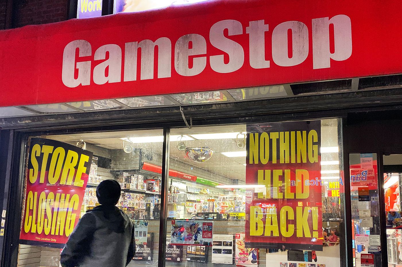 Gamestop Employees Report Extreme Pressure From Desperate Bosses Polygon