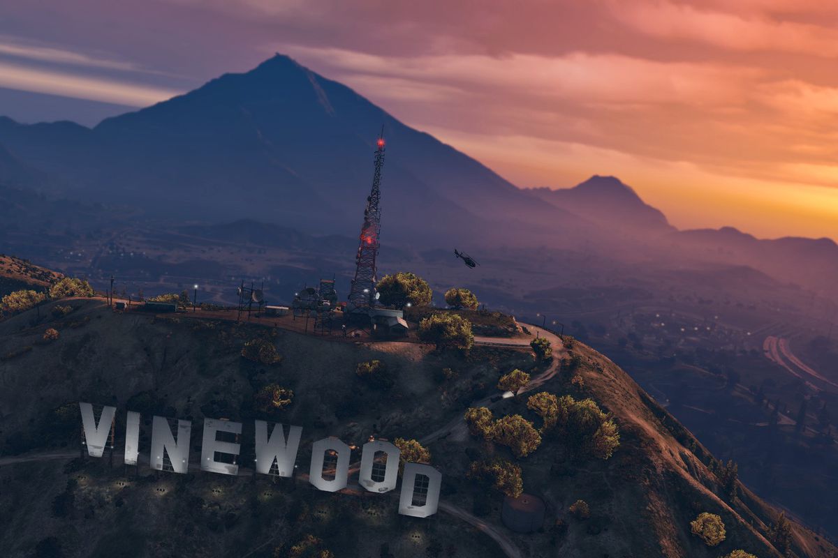Grand Theft Auto 5 - Vinewood sign