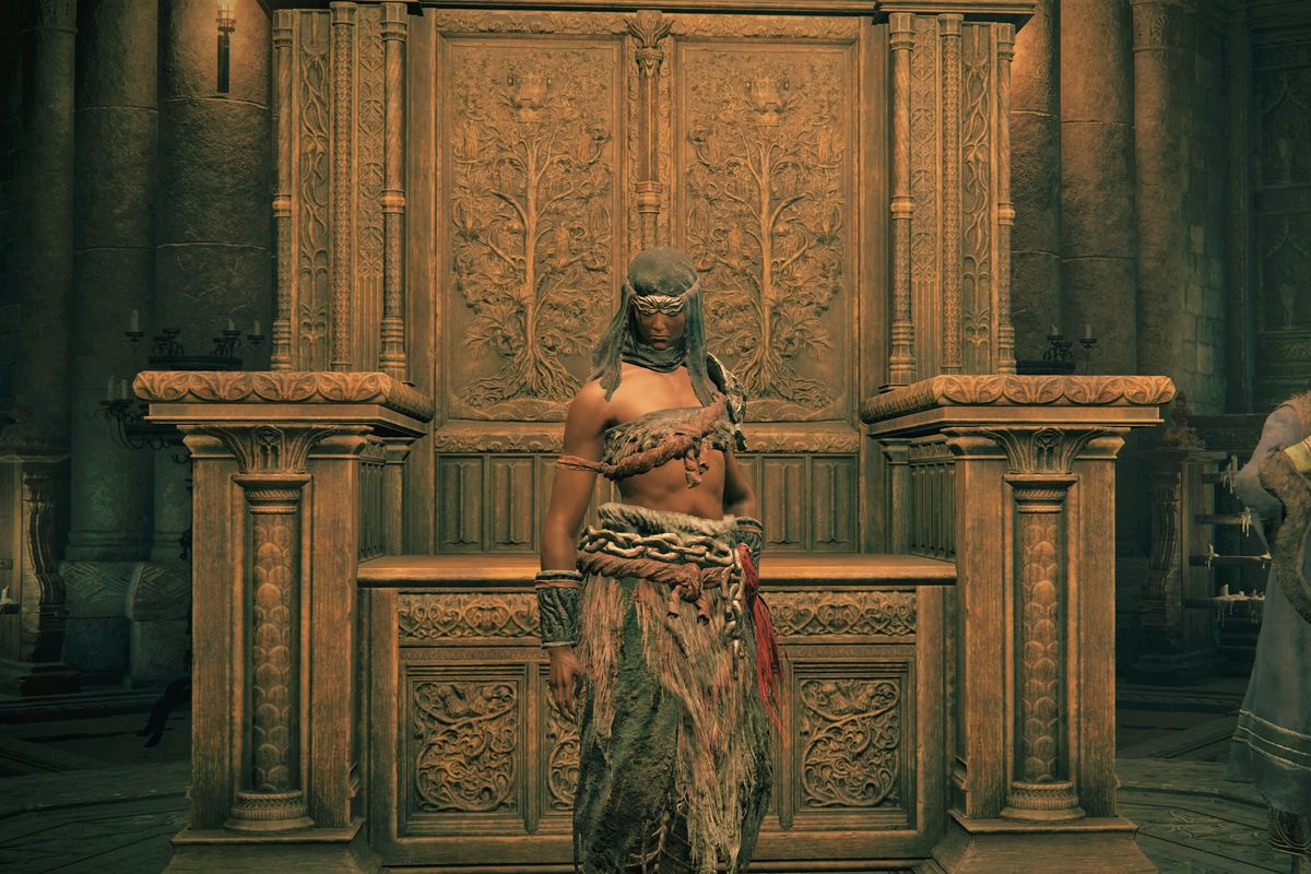 Nepheli stands in the throne room during the Nepheli Loux questline in Elden Ring