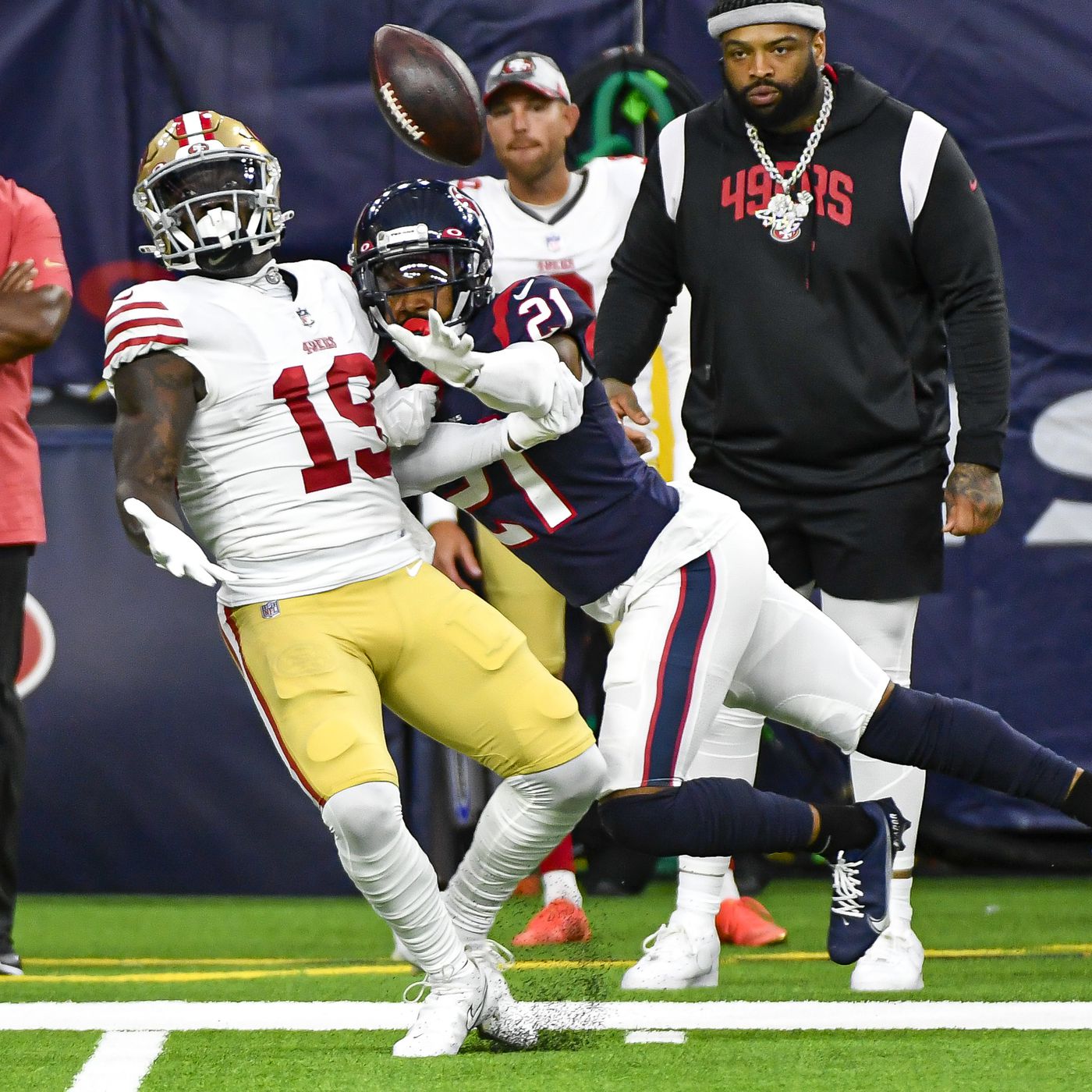 49ers injury update: Deebo Samuel day-to-day with knee issue