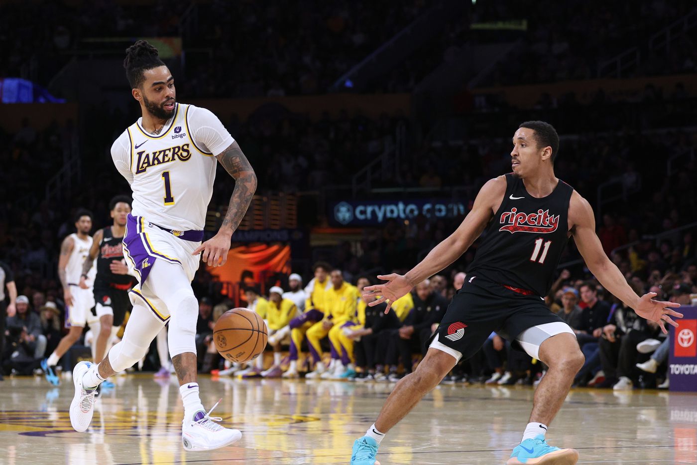 Lakers trade rumors: Draft picks, D’Angelo Russell holds off on Murray trade