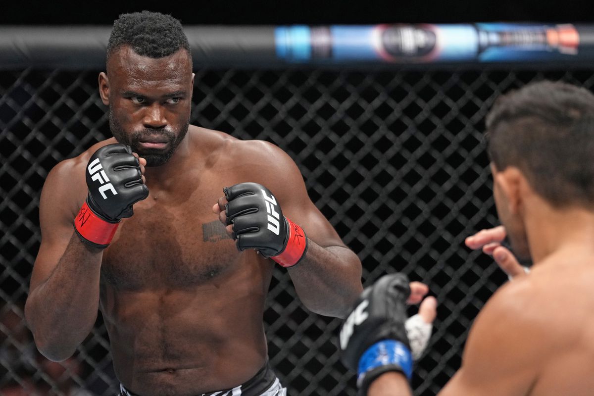 Uriah Hall is making his pro boxing debut against former NFL star Le’Veon Bell