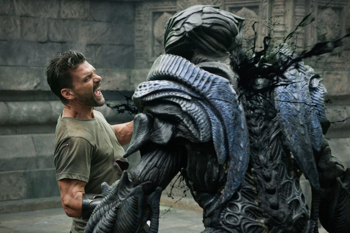 Beyond Skyline is the best kind of trashy space-movie madness - The Verge