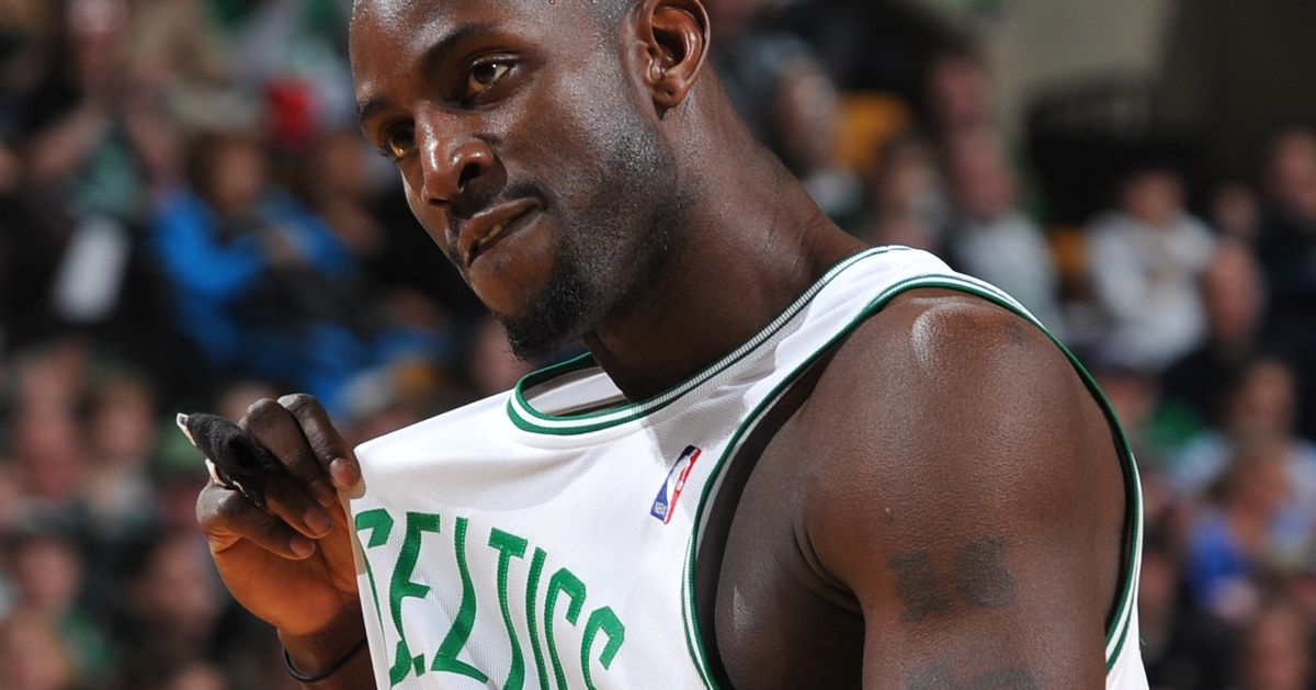 Merch Madness Round of 32: vote on your favorite Celtics jerseys