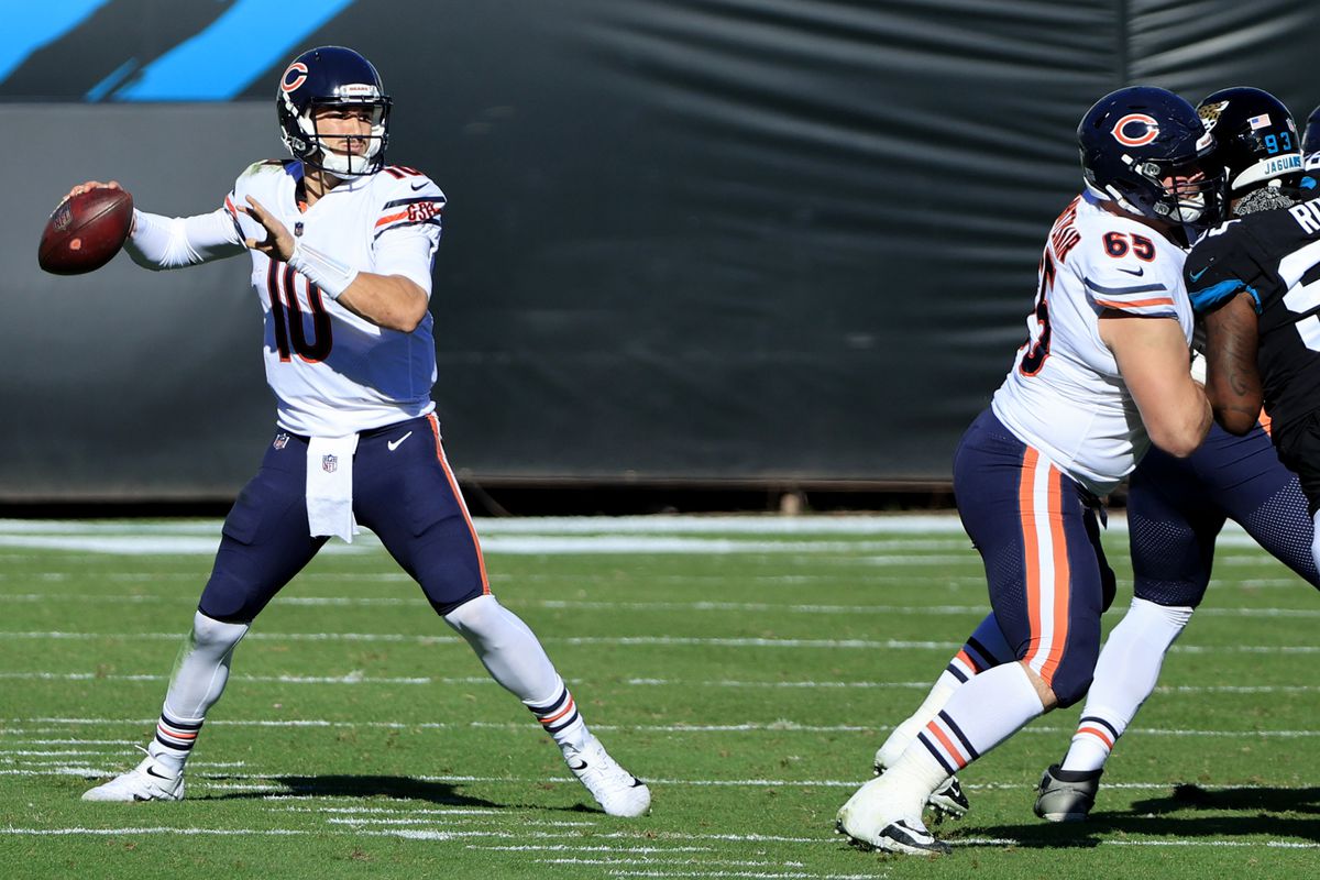 Mitch Trubisky throws against the Jaguars on Sunday.