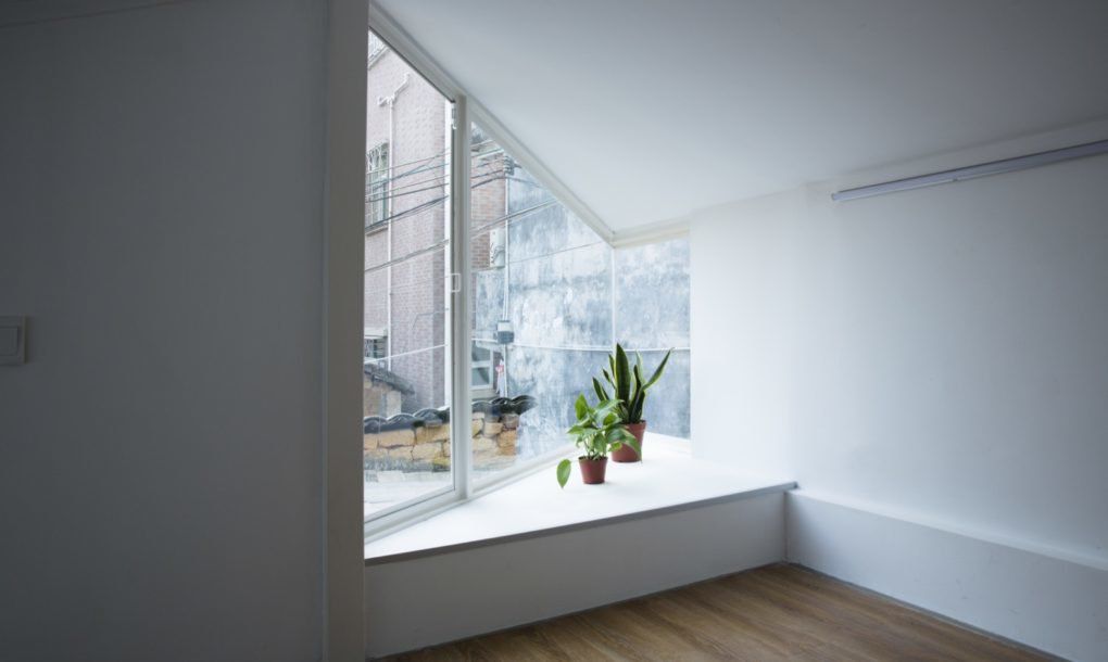 Living room with angular windows