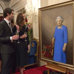 6. Entertaining a joke with the artist behind the Queen's newest portrait (even though she's probably definitely heard that one before).