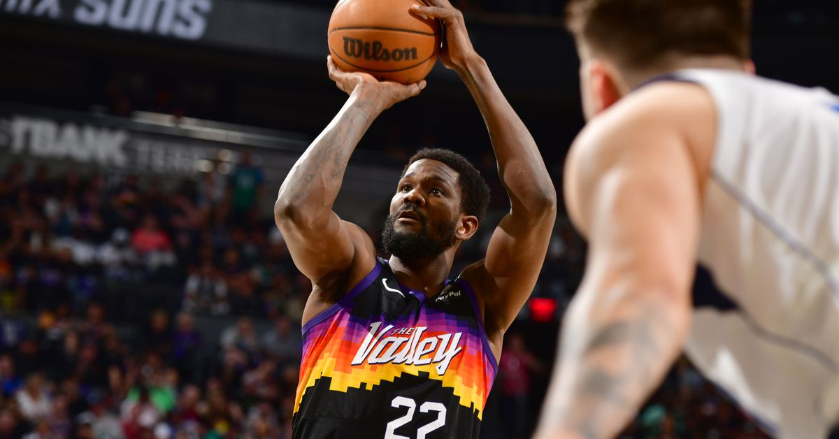 Trail Blazers May Become Suitors for Free Agent Deandre Ayton