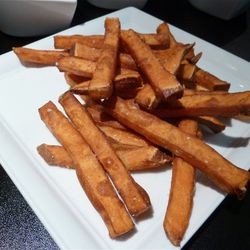 Sweet potato, the second fry option.  Not too sweet.  These, like the regular fries, will be dusted with sea salt. 