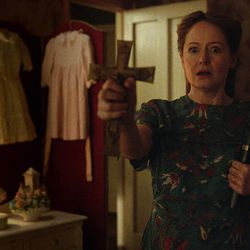 Miranda Otto as Esther Mullins in "Annabelle: Creation."
