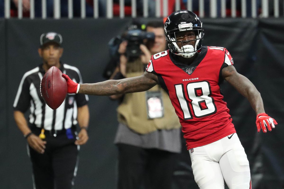 &nbsp;Atlanta Falcons wide receiver Calvin Ridley scores a touchdown in the second quarter against the Carolina Panthers at Mercedes-Benz Stadium.
