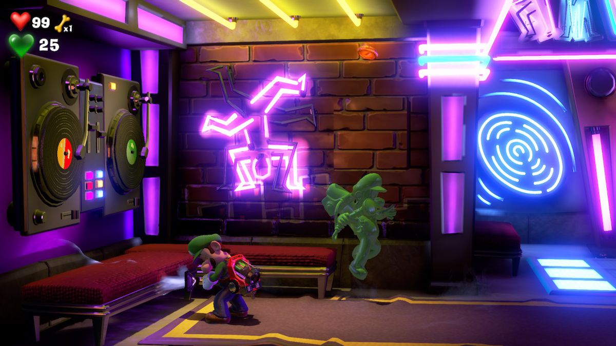 Gooigi jumps and hits a block with its head in Luigi’s Mansion 3