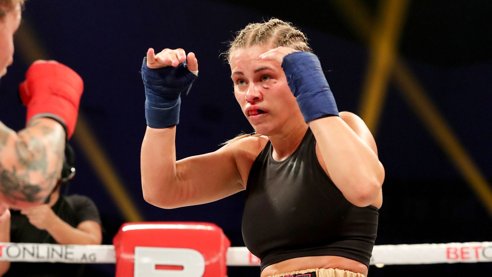 Paige VanZant bareknuckle boxing career is off to a slow start at 0-2, than...