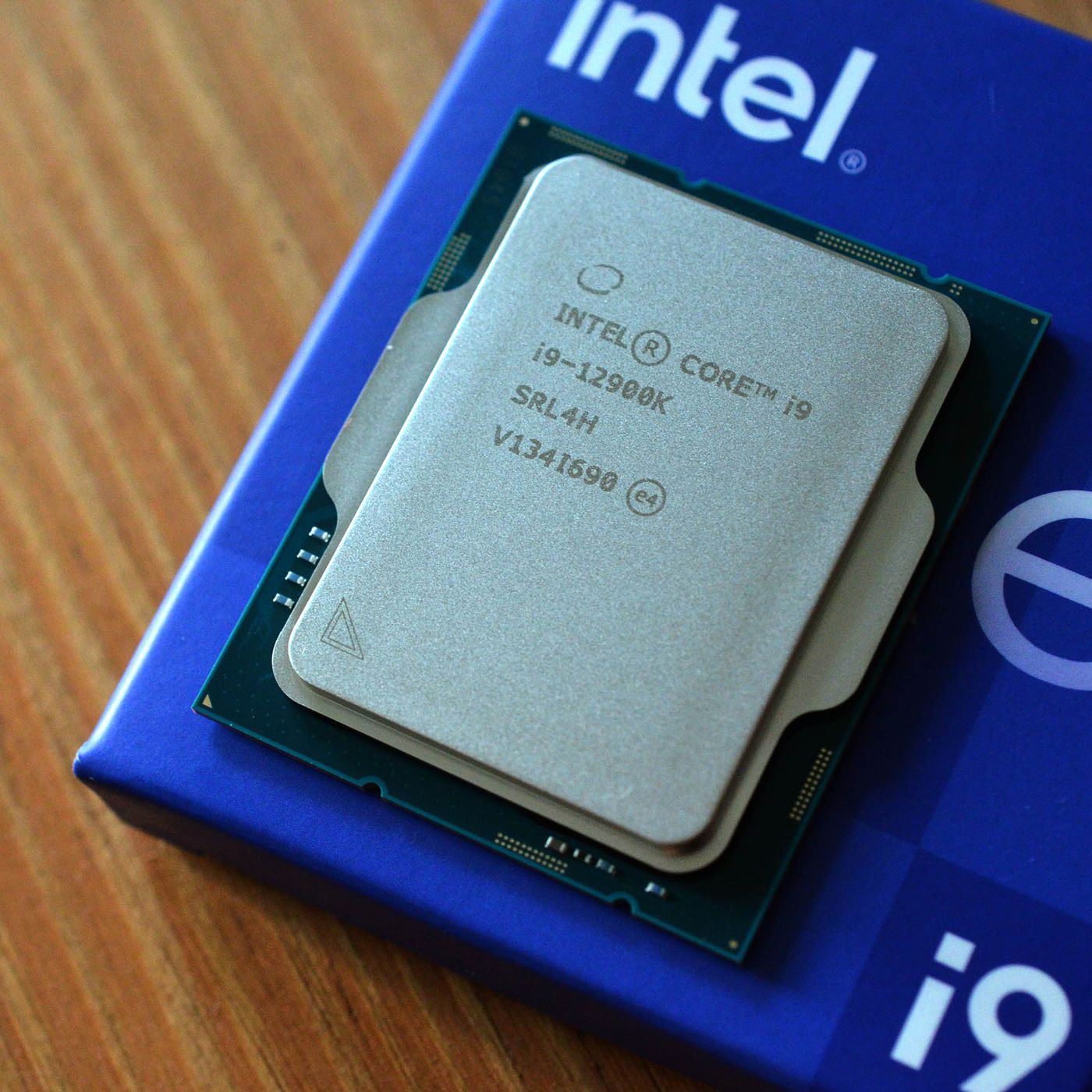 インテル Core i9-12900K プロセッサー-