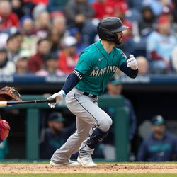Seattle Mariners third baseman Tommy La Stella (4) hits a single during the seventh inning against the Philadelphia Phillies at Citizens Bank Park