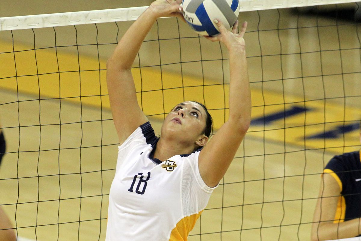 Gabby Benda is asserting control of the setter position as a freshman.