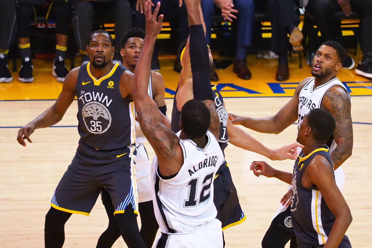 NBA: Playoffs-San Antonio Spurs at Golden State Warriors
